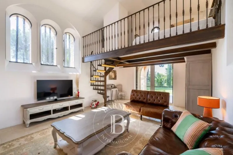 Photo 22