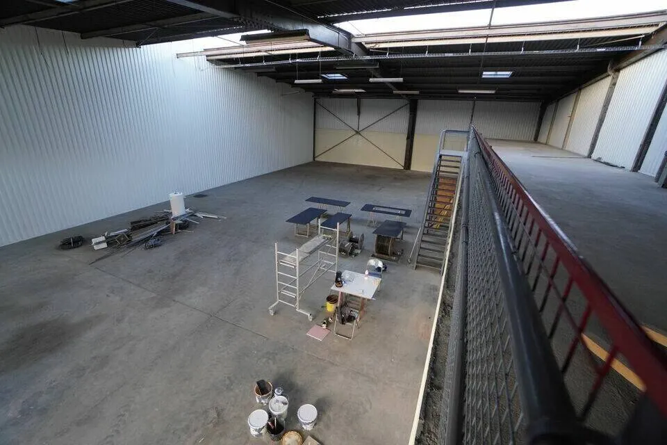 Photo 1