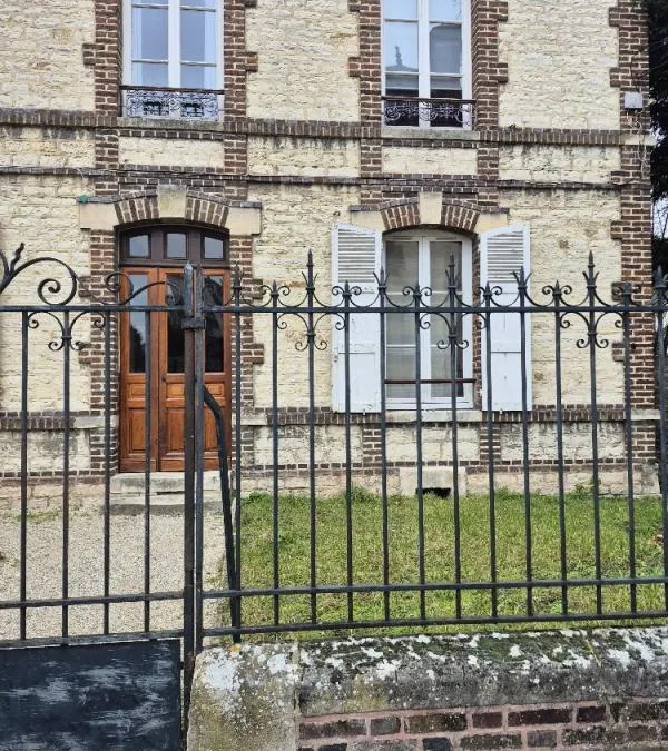 Photo 1
