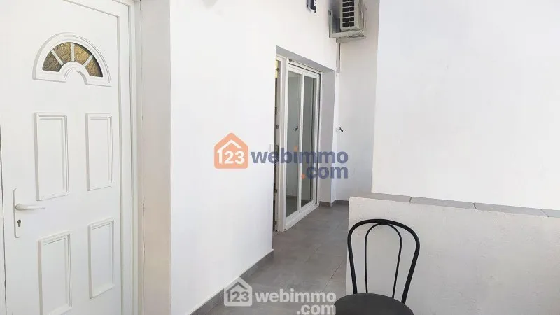 Photo 8