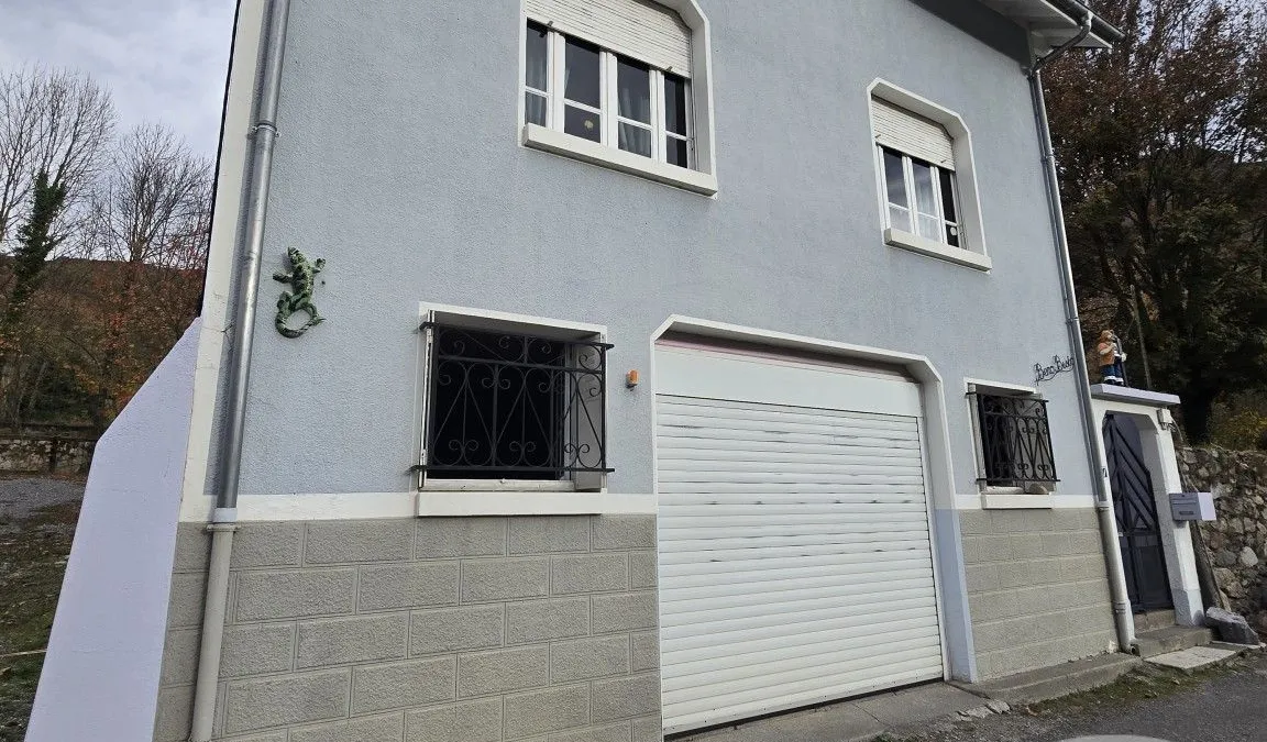 Photo 1