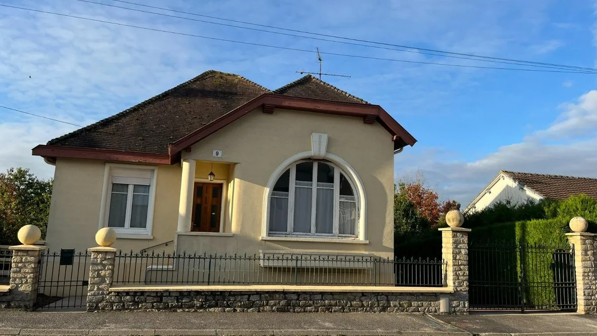 Photo 1