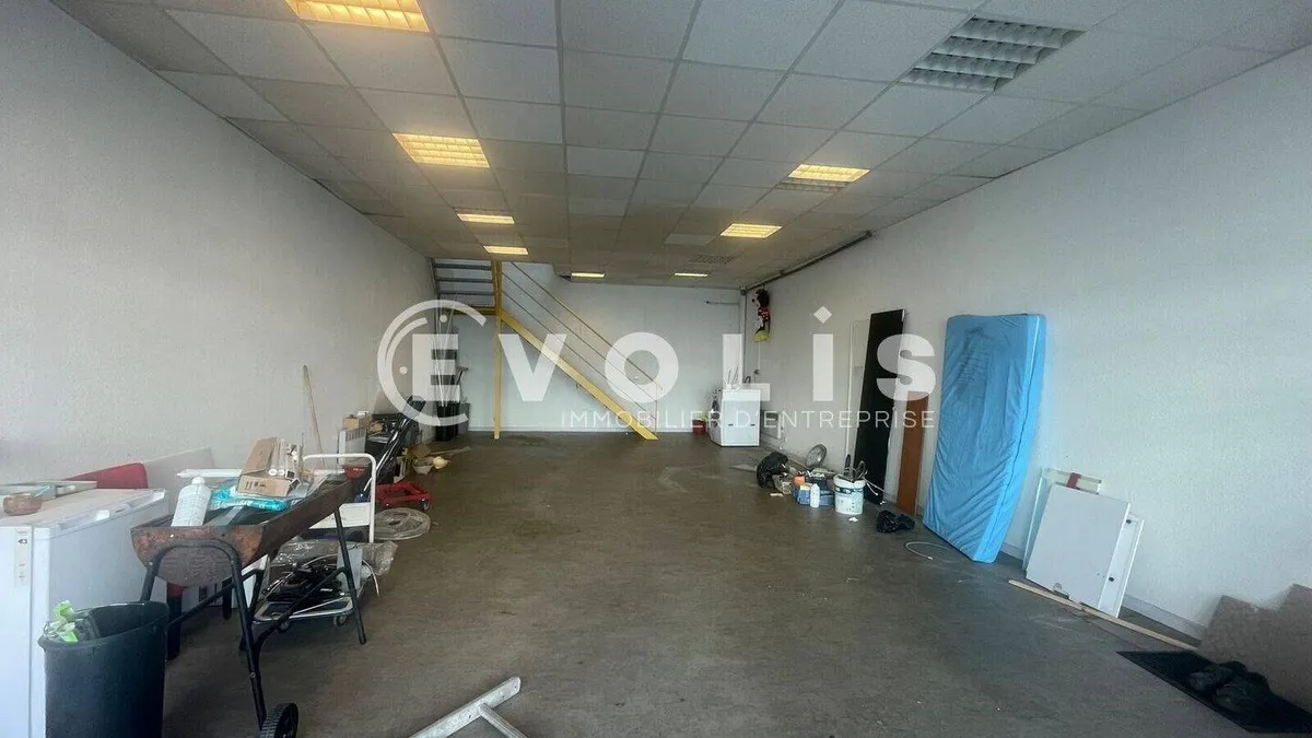 Photo 1