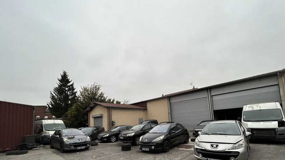 Photo 1