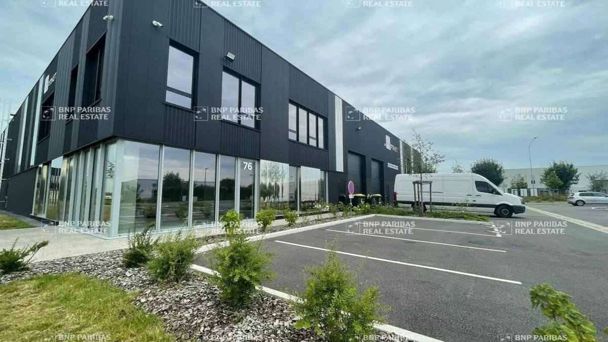 Photo 1