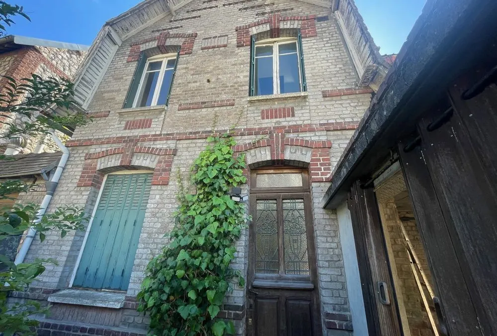 Photo 1