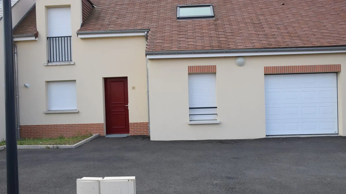 Photo 1