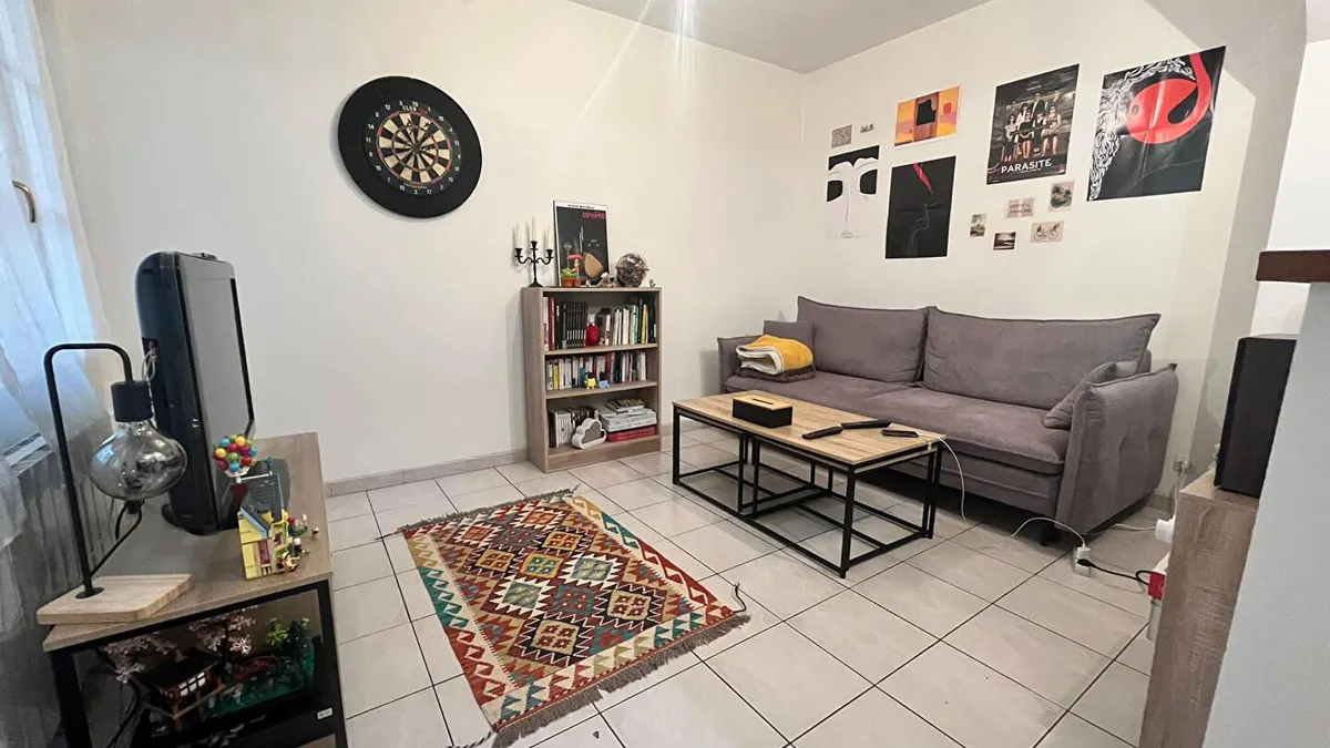 Photo 1