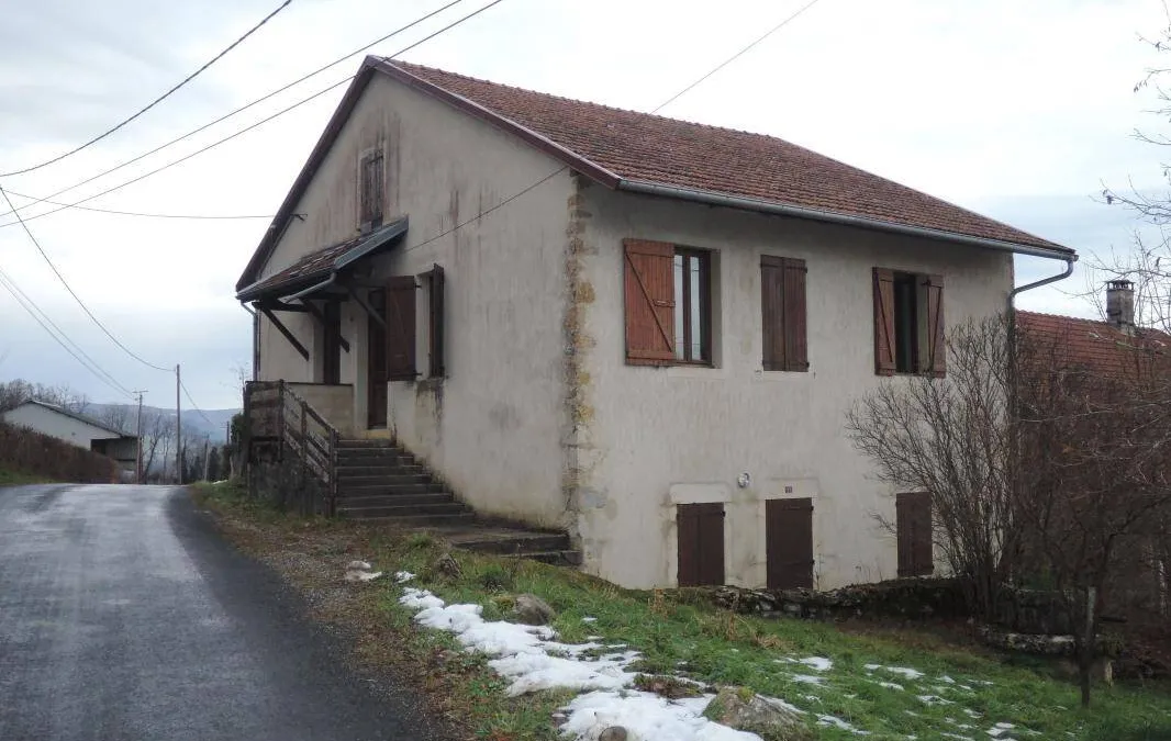 Photo 1