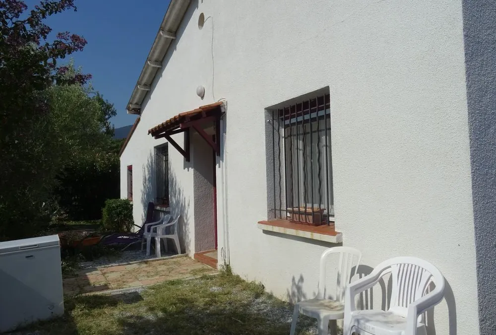 Photo 1