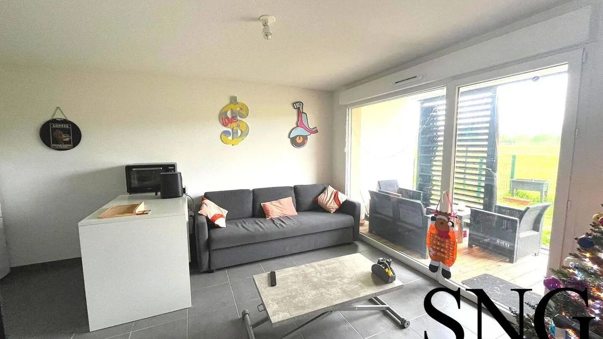 Photo 1