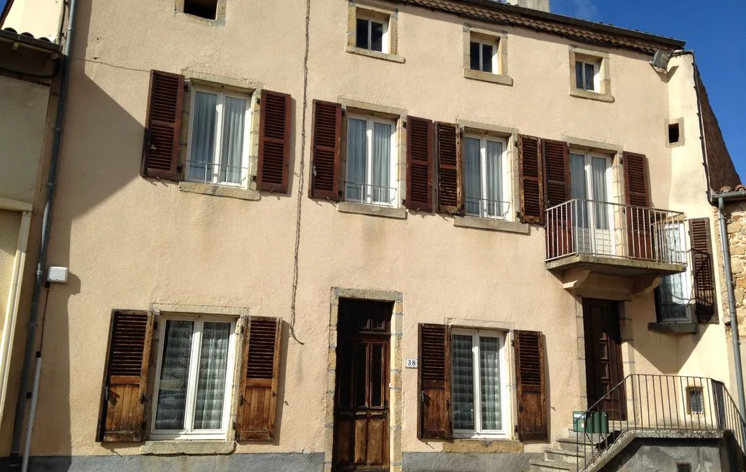 Photo 1