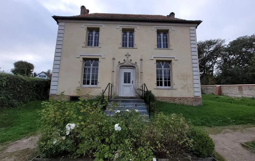Photo 1