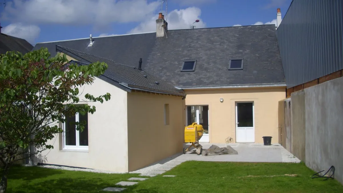 Photo 1