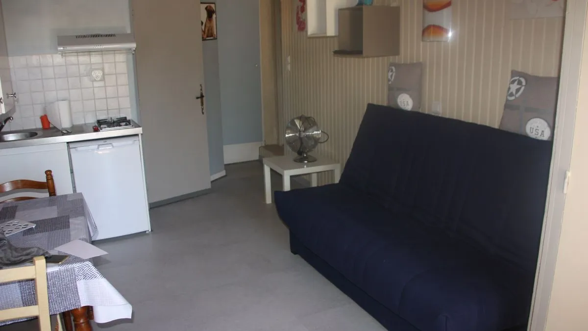 Photo 1