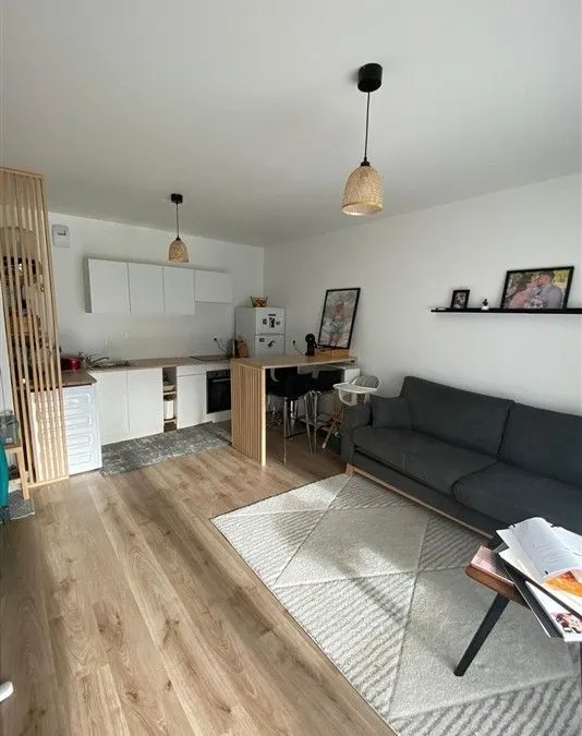 Photo 1