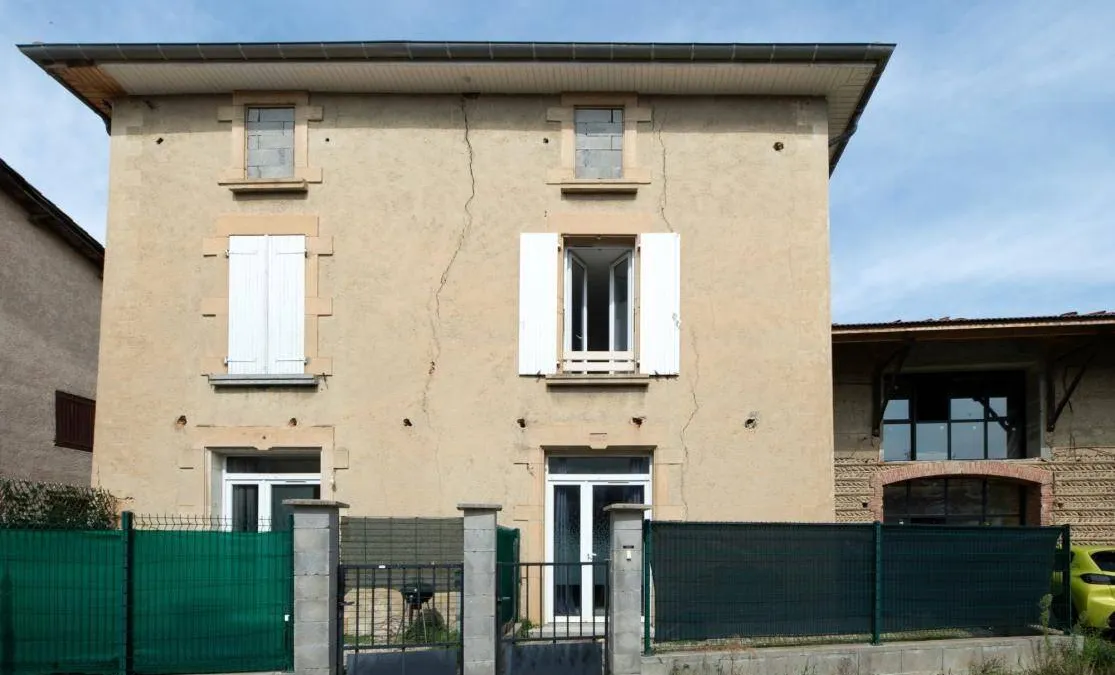 Photo 1