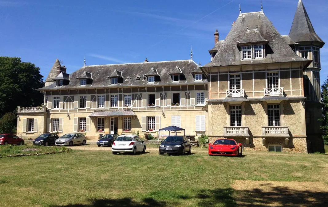 Photo 1