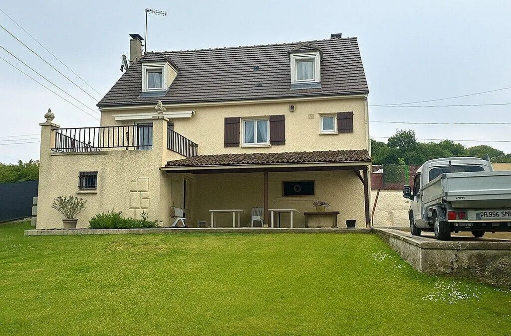 Photo 1