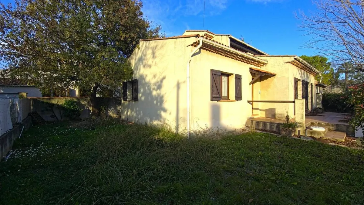 Photo 1
