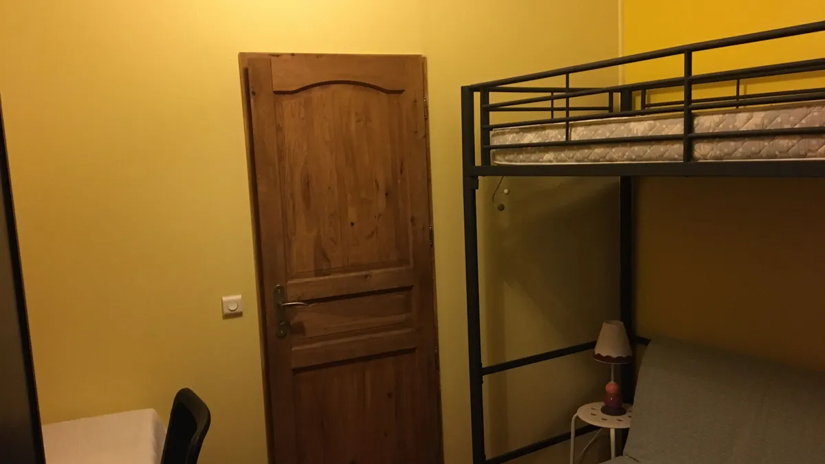 Photo 1