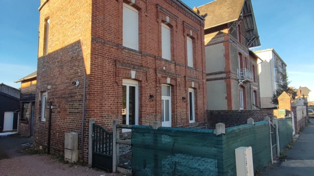 Photo 1