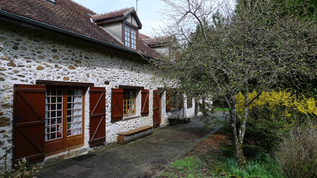 Photo 1