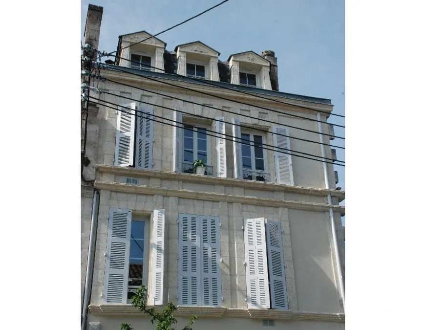 Photo 1