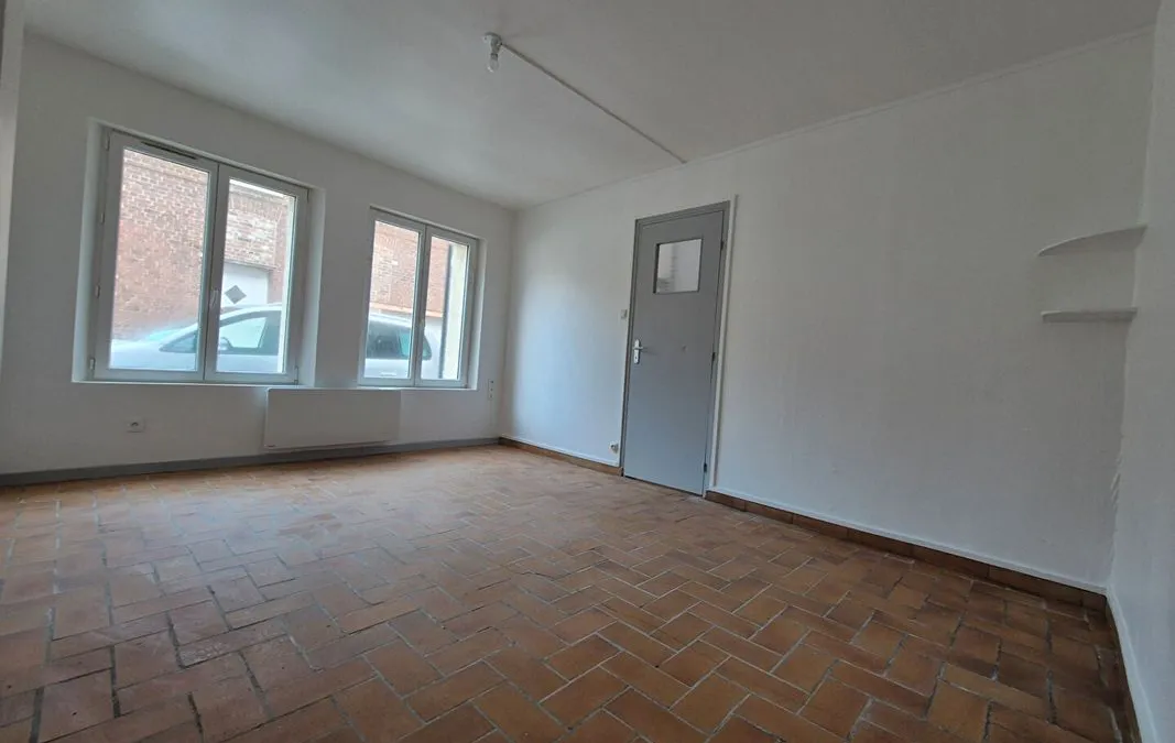 Photo 1