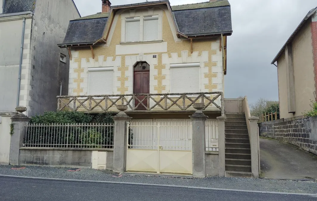 Photo 1