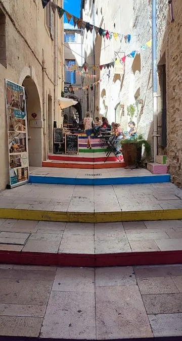 Photo 1