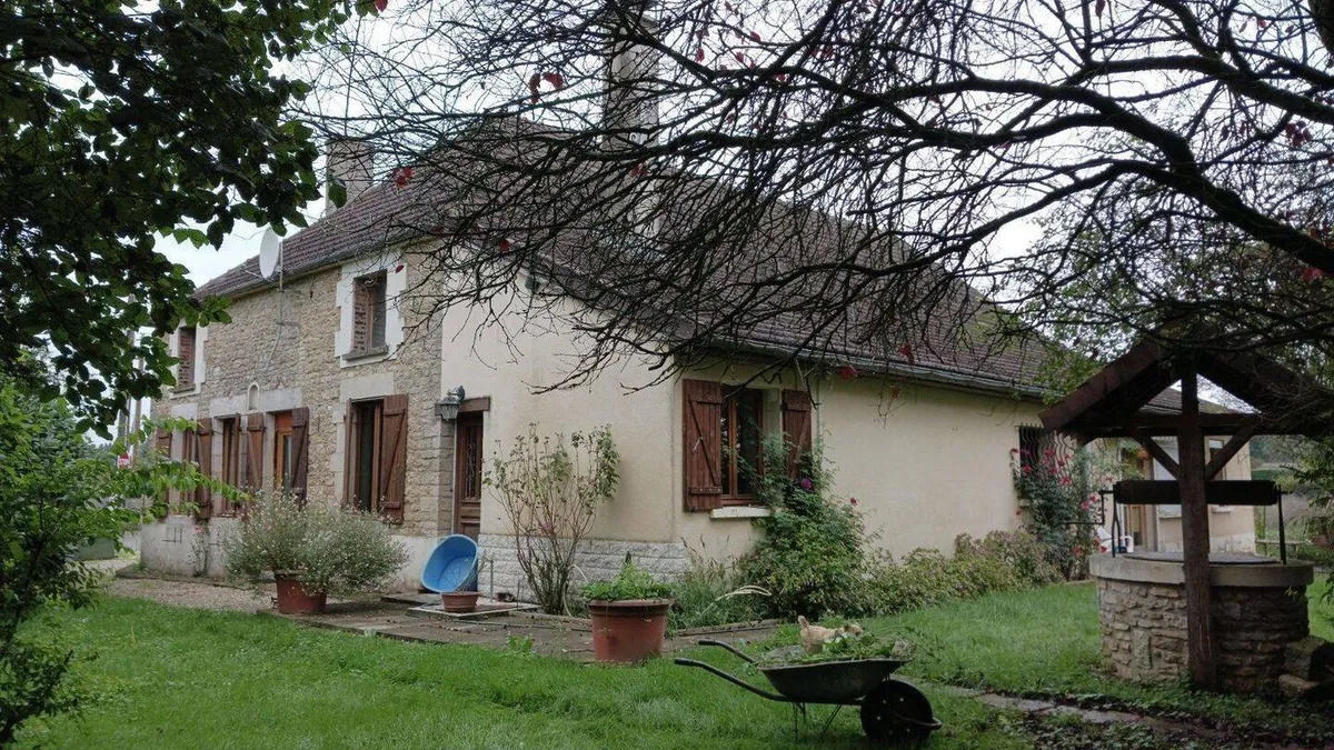 Photo 1