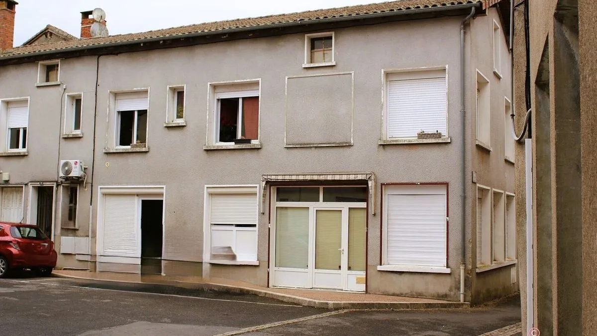 Photo 1
