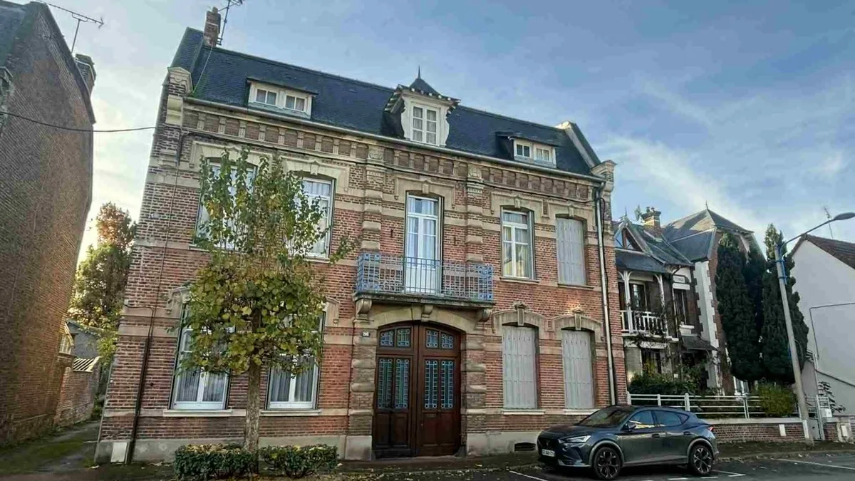 Photo 1