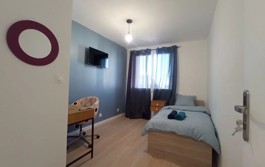 Photo 1