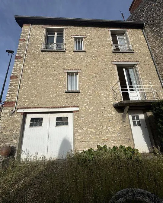 Photo 1