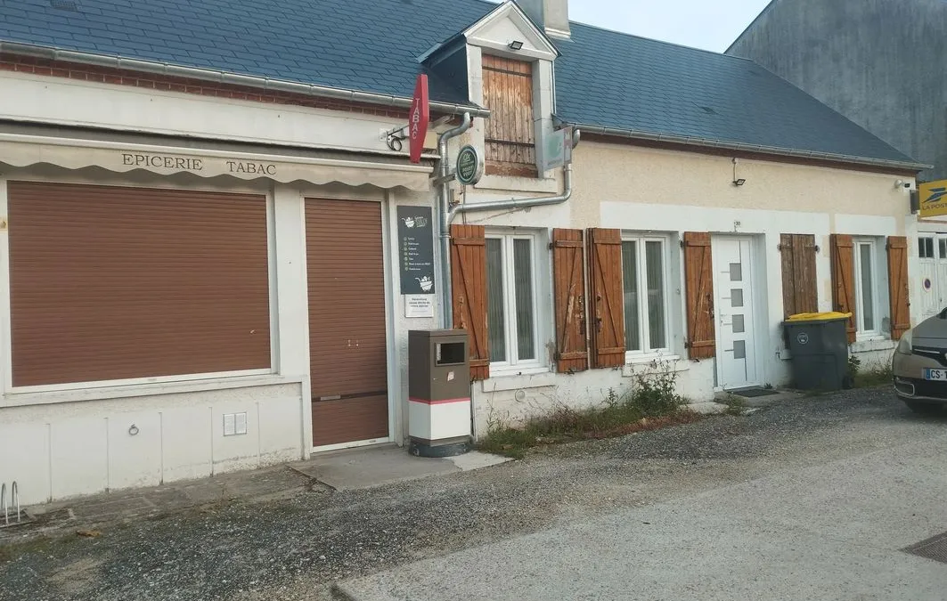 Photo 1