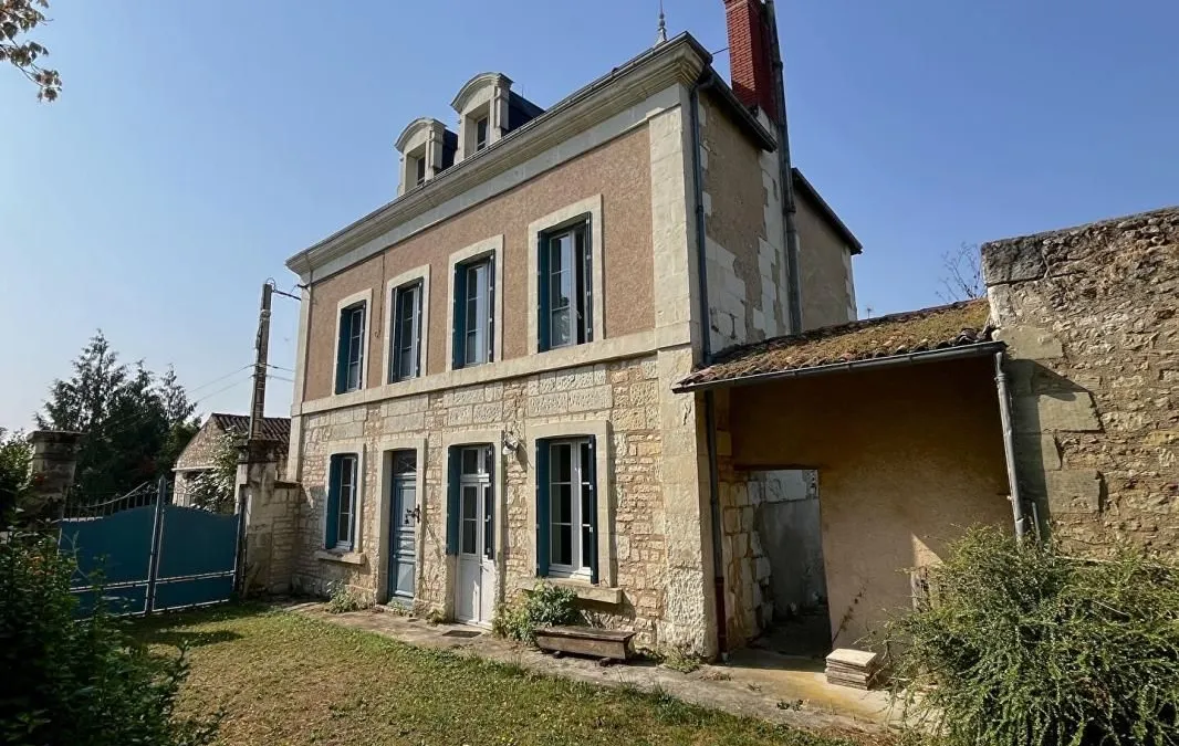Photo 1