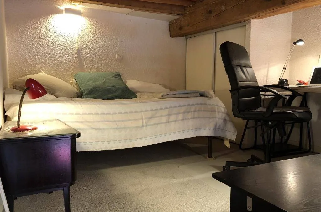 Photo 1