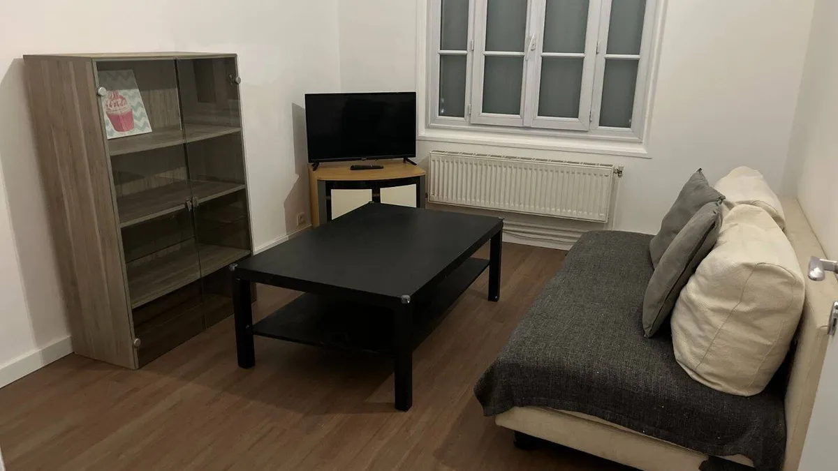 Photo 1