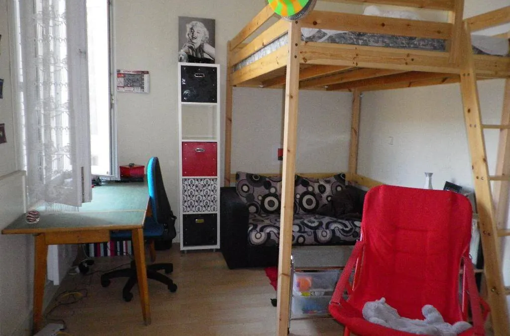Photo 1