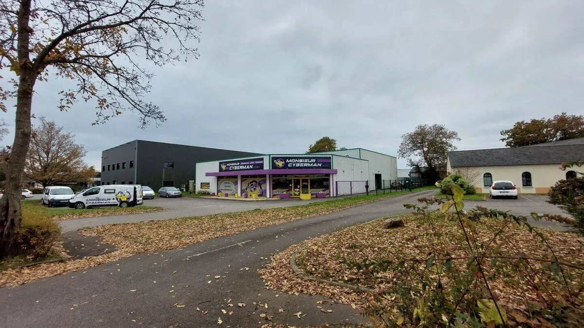 Photo 1