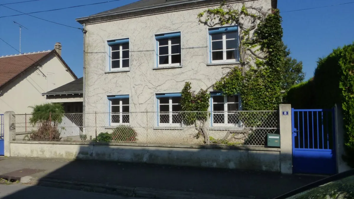Photo 1