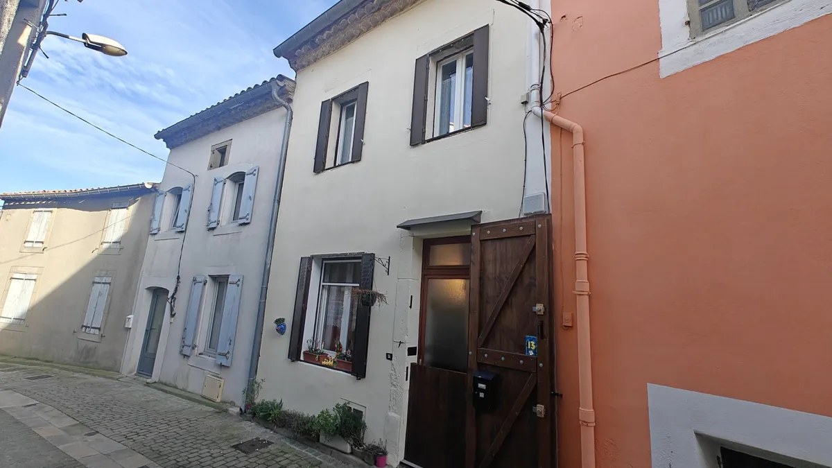 Photo 1