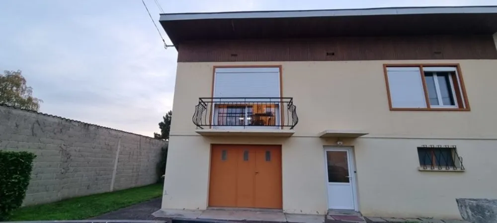 Photo 1