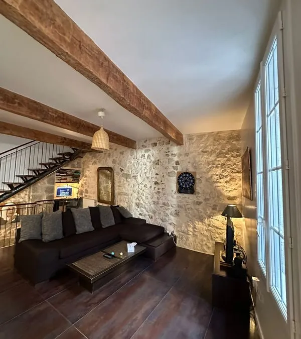Photo 1