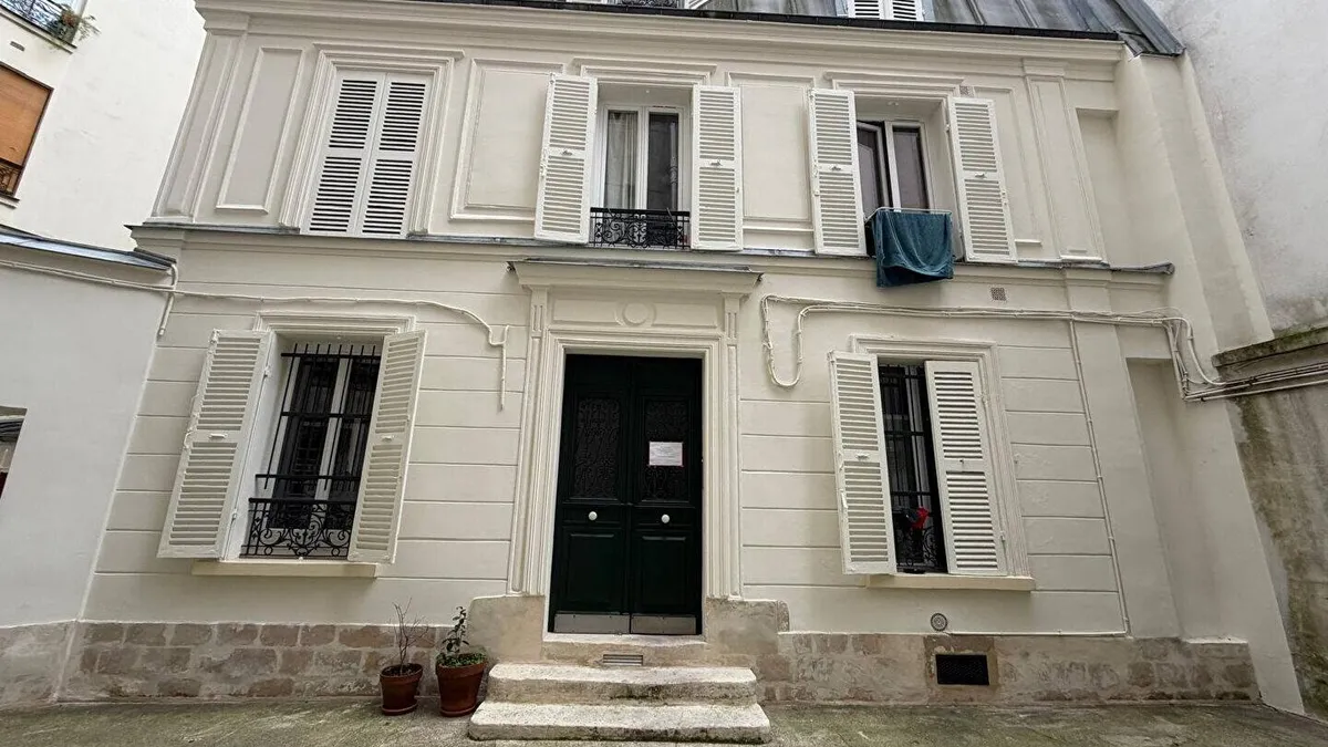 Photo 1