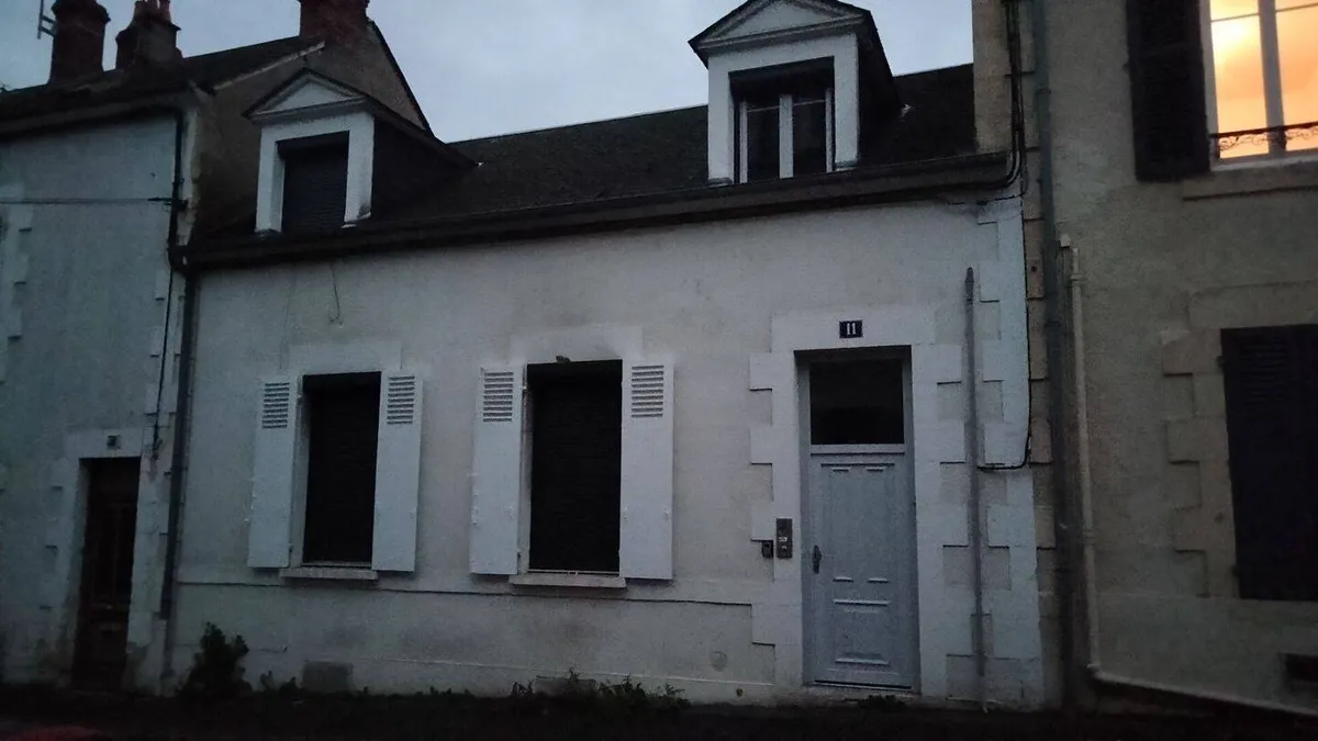 Photo 1