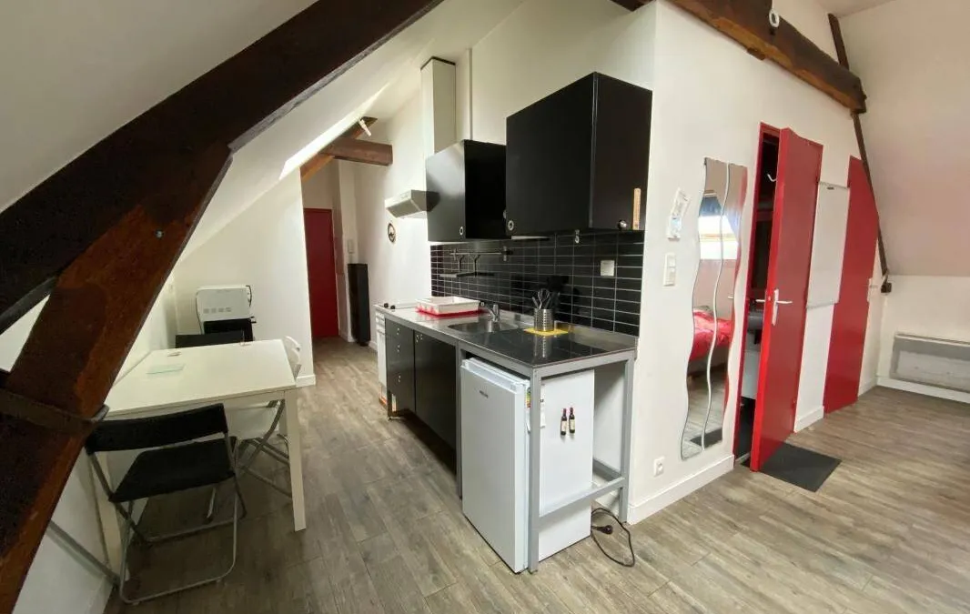 Photo 1