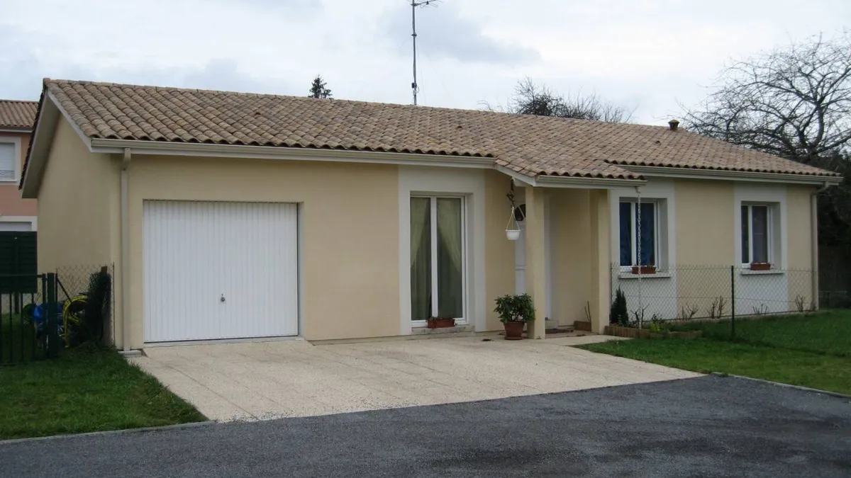 Photo 1